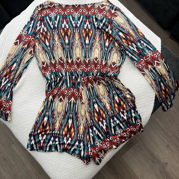 Geometric Print Jumpsuit short - Picture 2 of 9